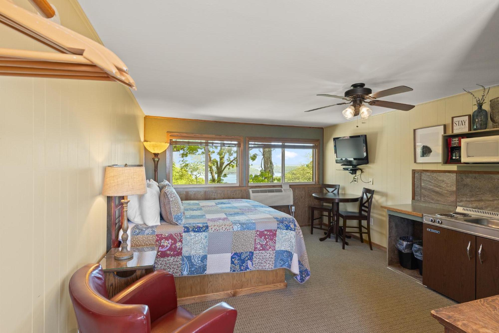 יוריקה ספרינגס Roadrunner Inn And Log Cabins מראה חיצוני תמונה